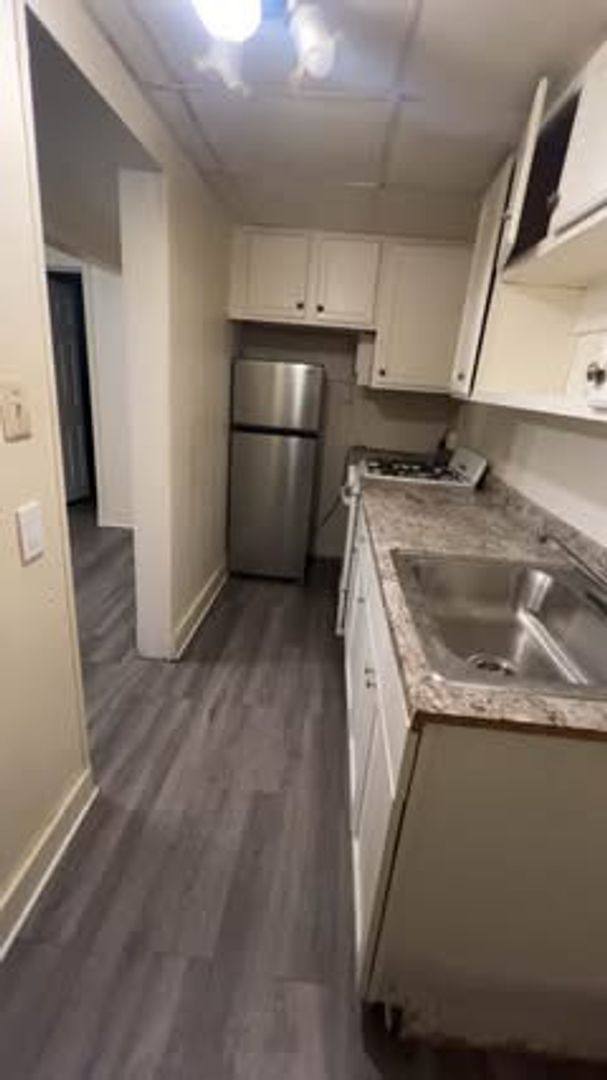 Apartment for rent at 14 Park St, New London, CT 06320