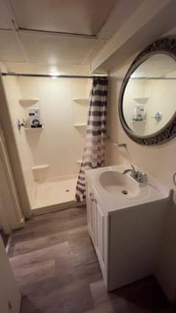 Apartment for rent at 14 Park St, New London, CT 06320