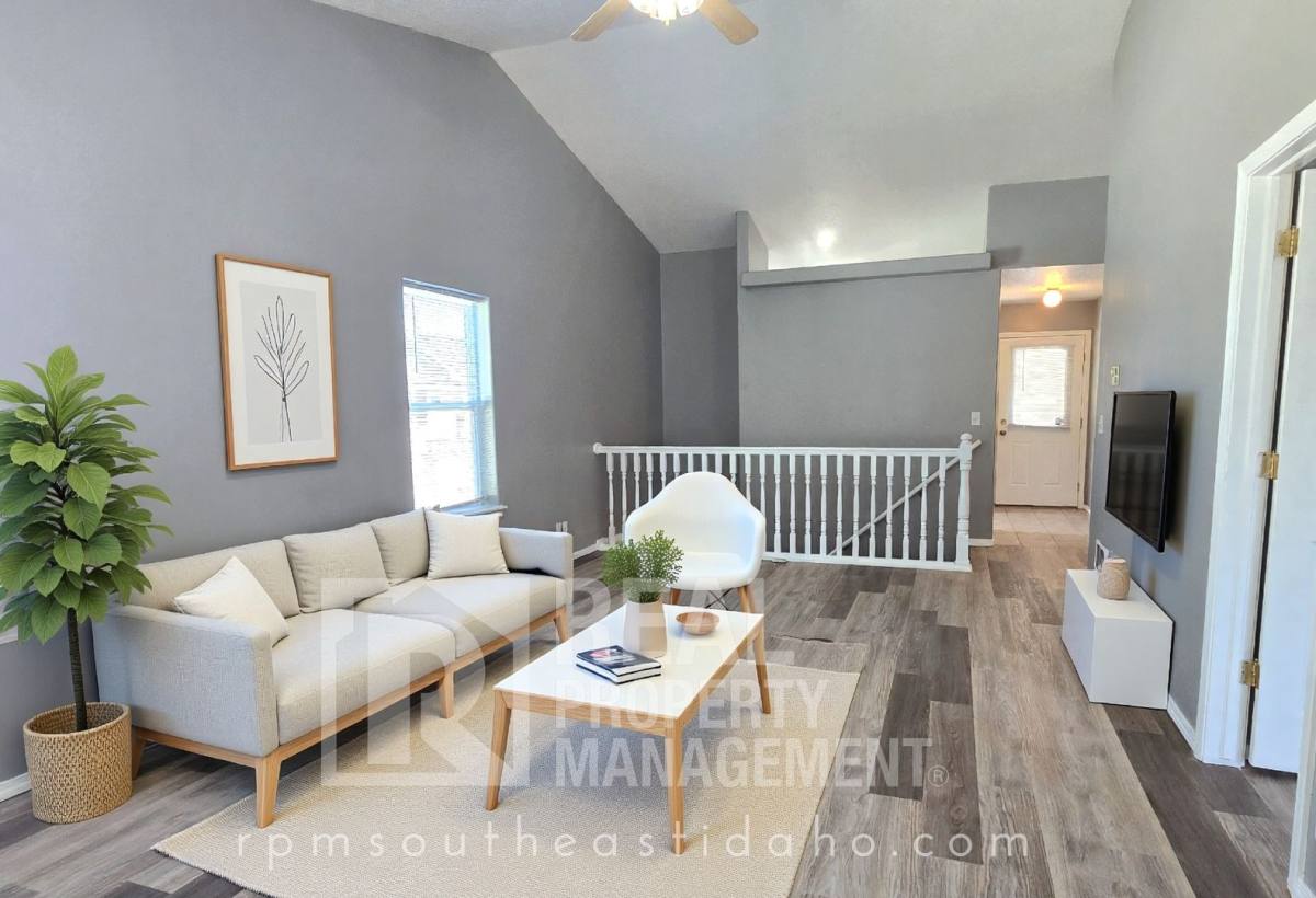 2803 Chasewood Dr, Idaho Falls, ID 83406