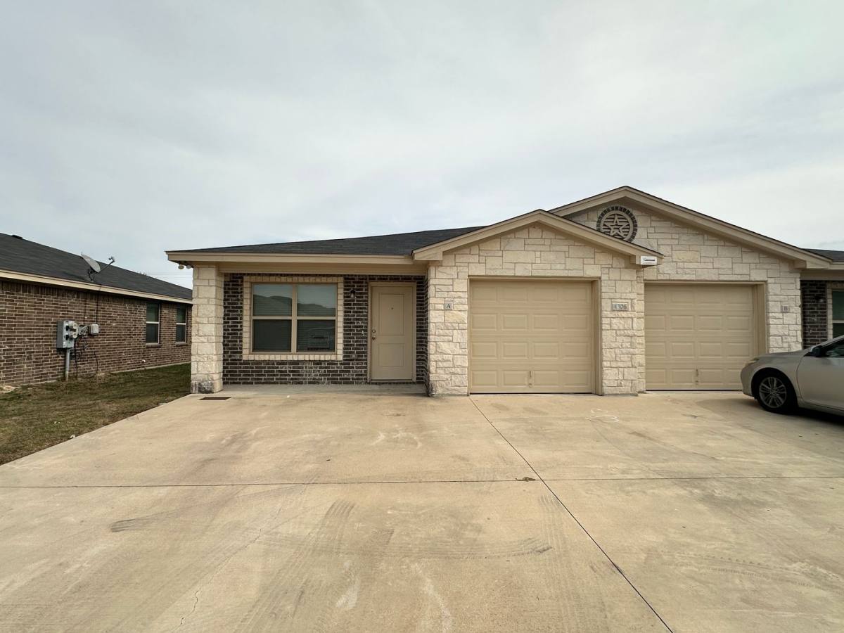 4306 Ivory Lane, Killeen, TX 76549 - Townhouse for Rent - Image 2