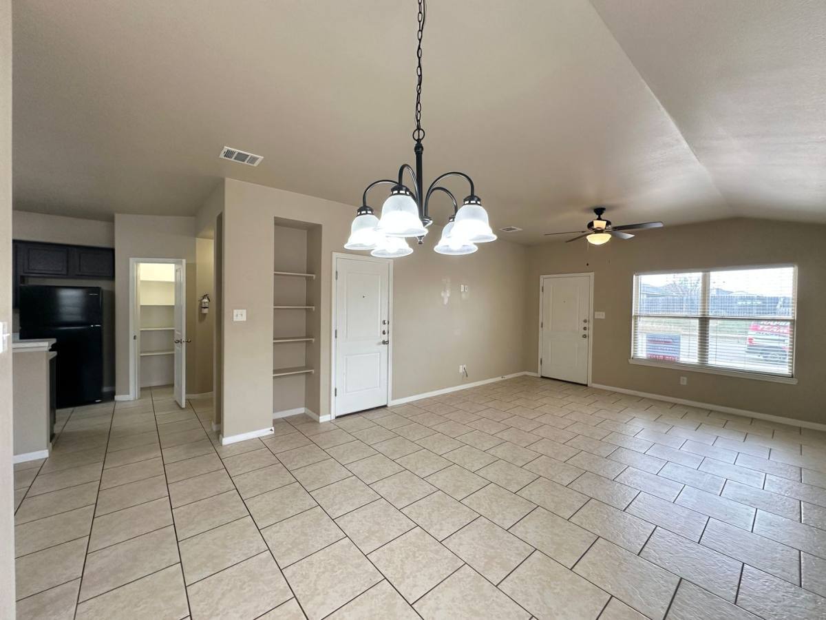4306 Ivory Lane, Killeen, TX 76549 - Townhouse for Rent - Image 6