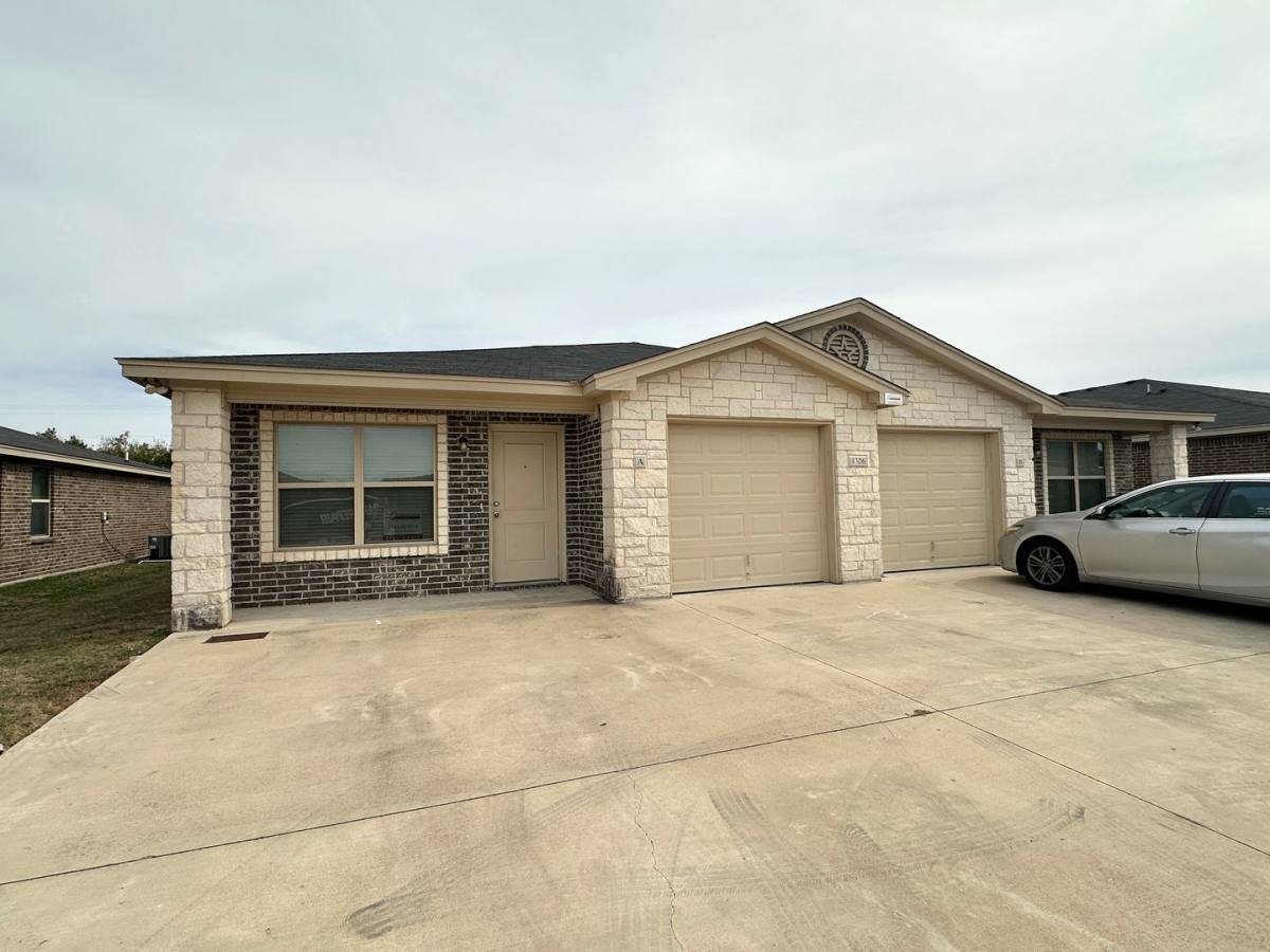 4306 Ivory Lane, Killeen, TX 76549 - Townhouse for Rent - Image 1
