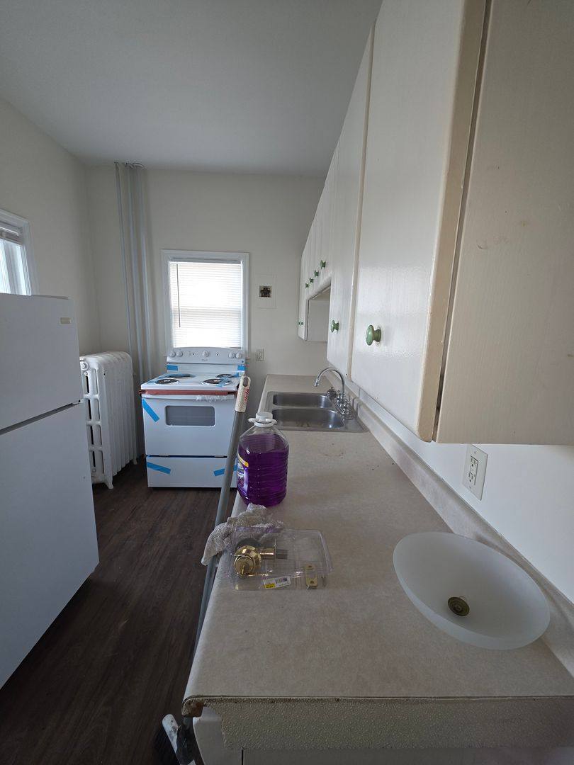 Apartment for rent at 124 E Rose, Owatonna, MN 55060