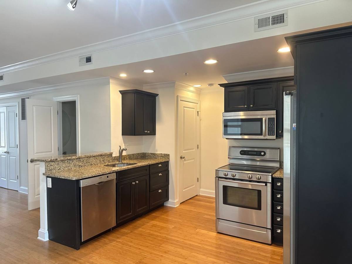 Apartment for rent at 19-21 Randall St, Annapolis, MD 21401