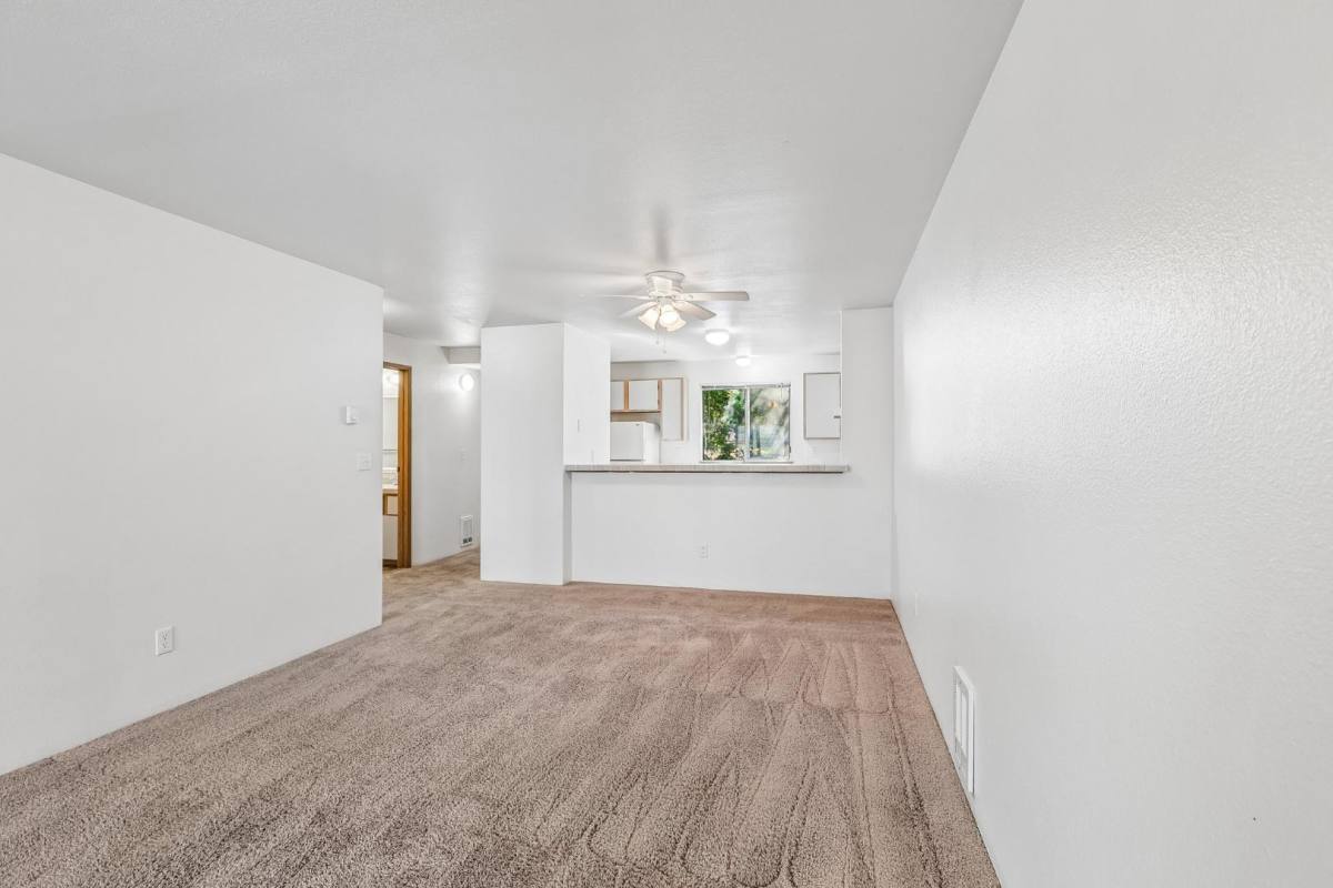 Apartment for rent at 3516 204th St SW #D103, Lynnwood, WA 98036