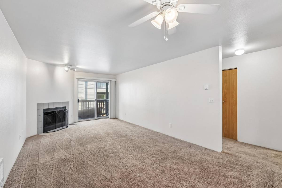 Apartment for rent at 3516 204th St SW #D103, Lynnwood, WA 98036