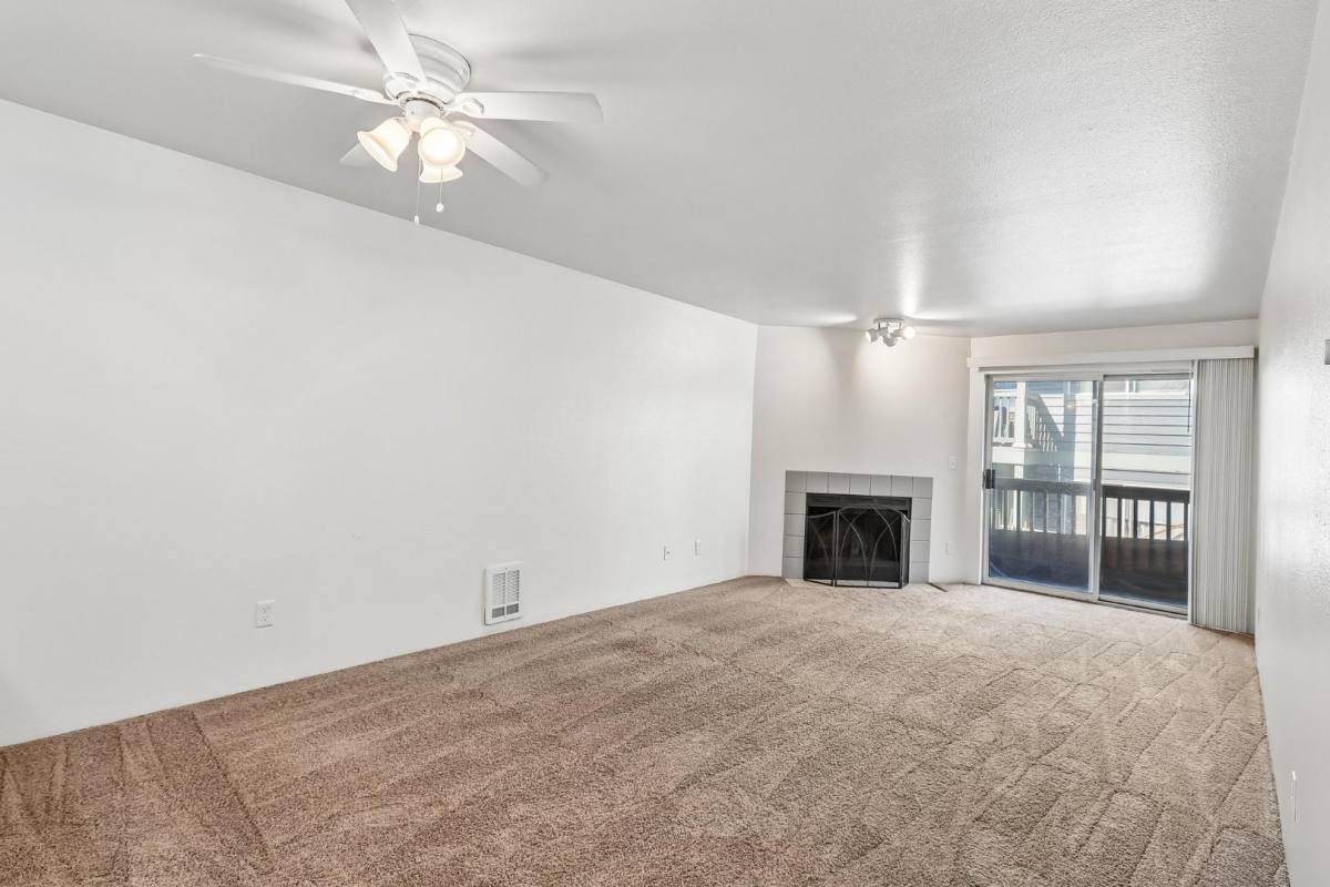 Apartment for rent at 3516 204th St SW #D103, Lynnwood, WA 98036