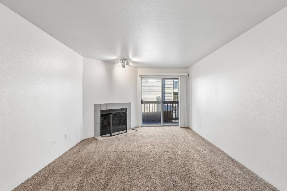 Apartment for rent at 3516 204th St SW #D103, Lynnwood, WA 98036