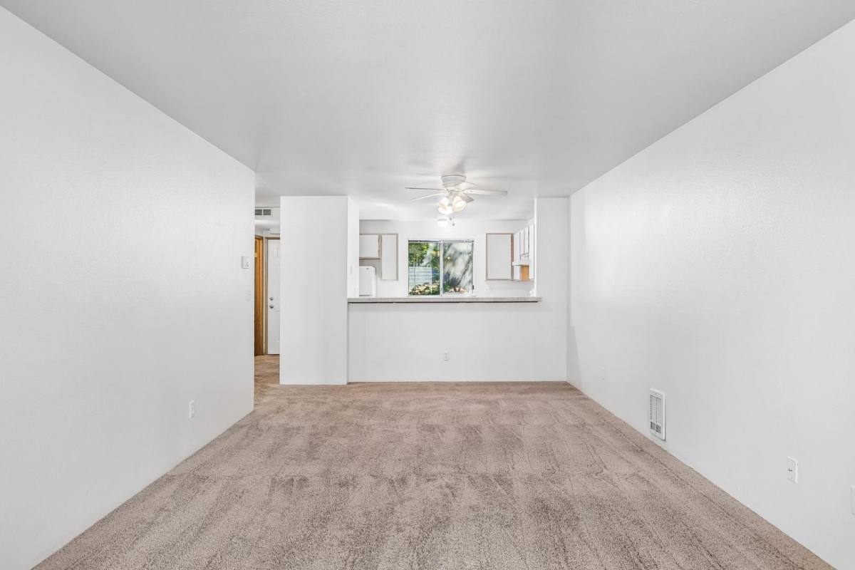 Apartment for rent at 3516 204th St SW #D103, Lynnwood, WA 98036