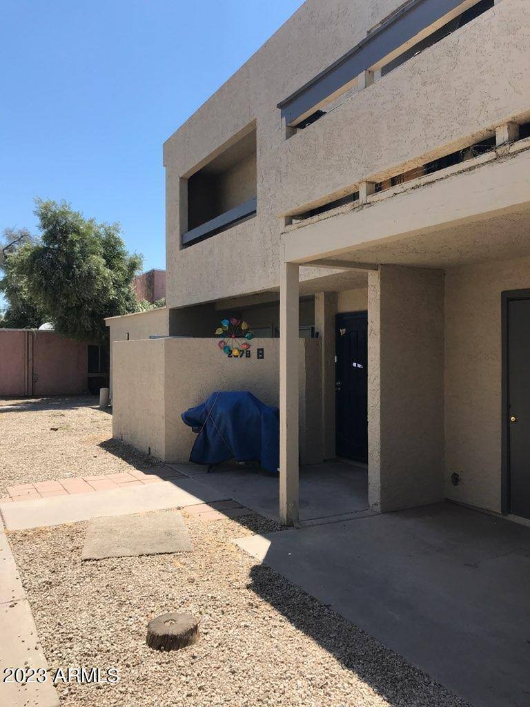 Townhouse for rent at 2674 N 43rd Ave #B, Phoenix, AZ 85009
