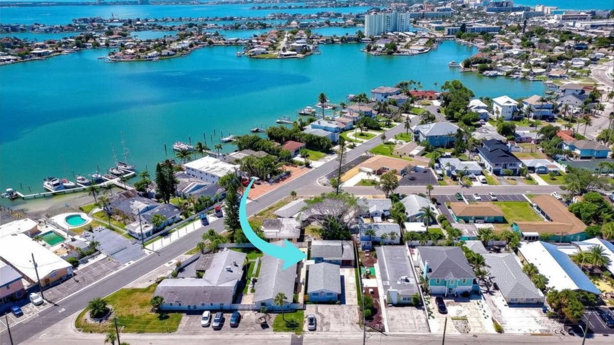 House for rent at 190 73rd Ave #C, Saint Petersburg, FL 33706