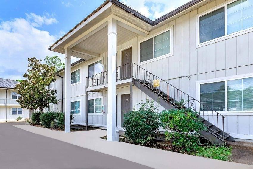Apartment for rent at 634 31st N Ave #98, Columbus, MS 39705