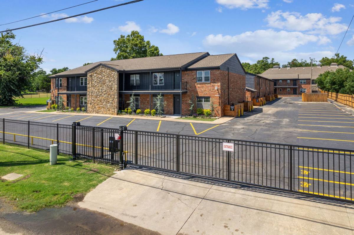 Apartment for rent at 3165 E 49th St, Tulsa, OK 74105