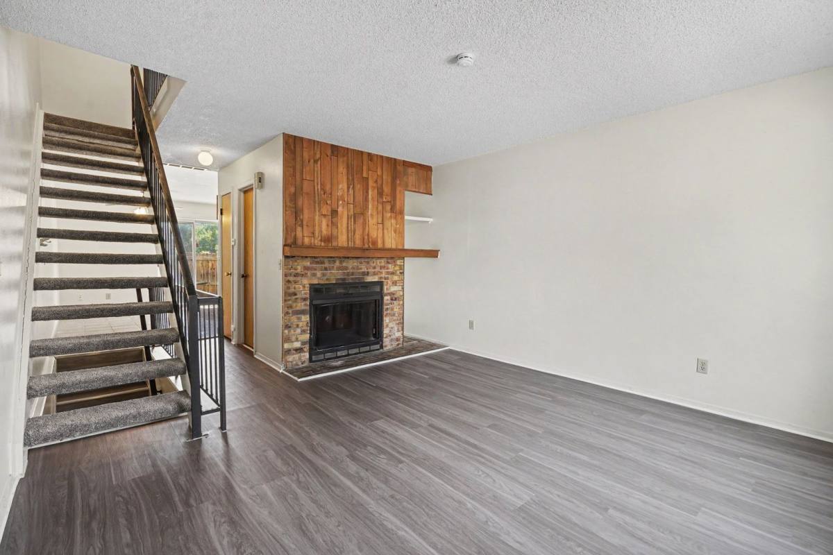 Townhouse for rent at 17649 E Loyola Dr, Aurora, CO 80013