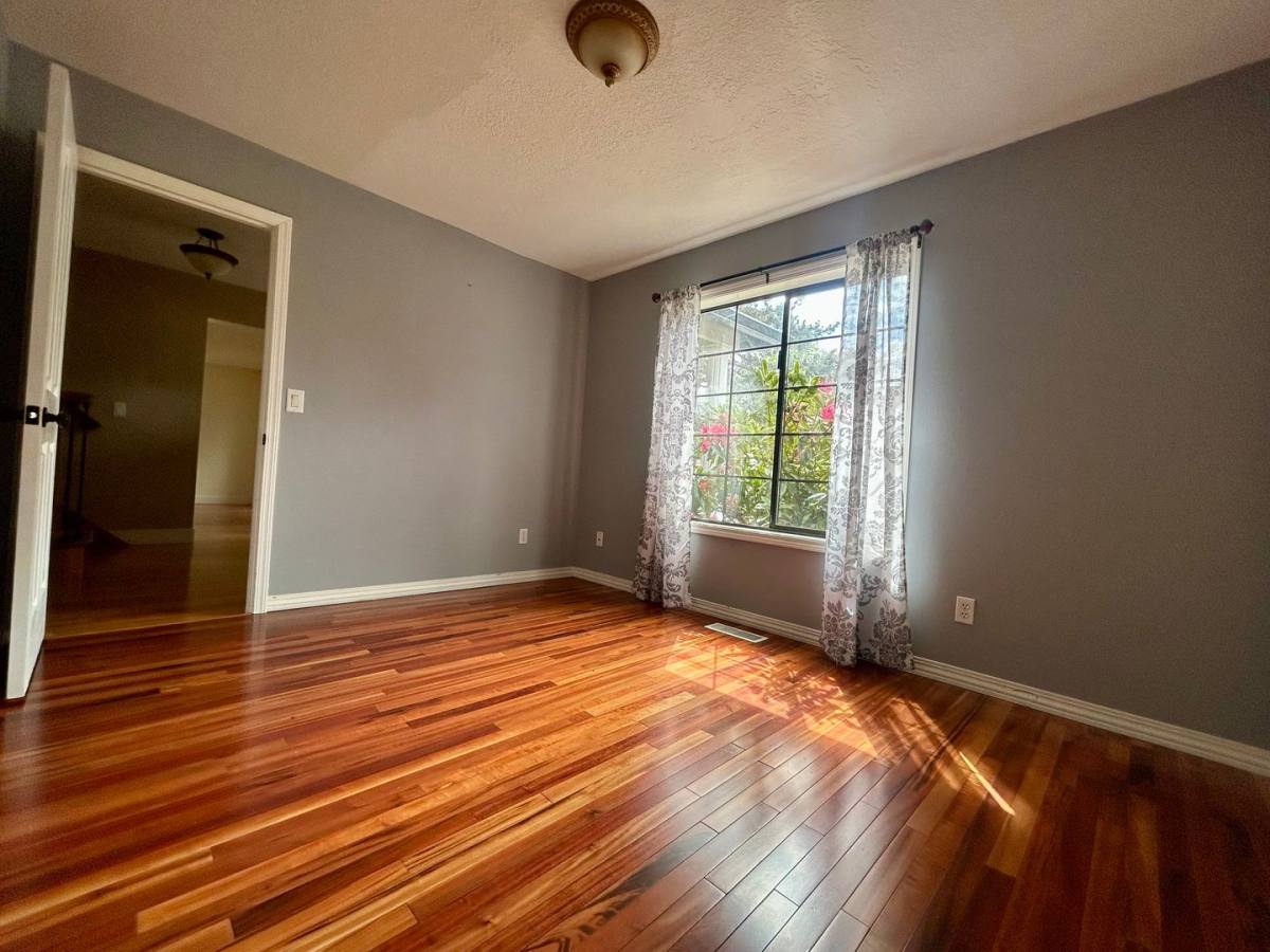 House for rent at 8213 NW 12th Ave, Vancouver, WA 98665