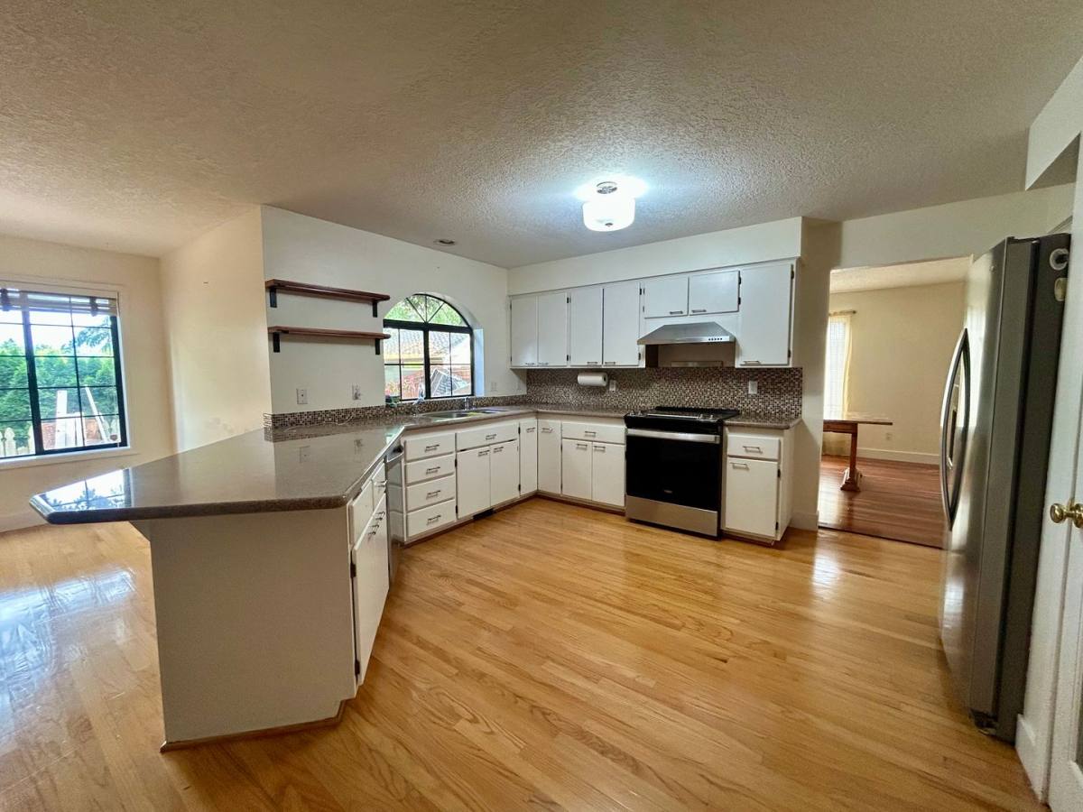 House for rent at 8213 NW 12th Ave, Vancouver, WA 98665