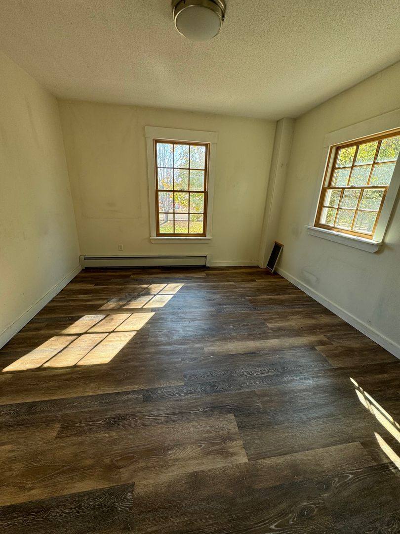 Apartment for rent at 108 Harpswell Rd, Brunswick, ME 04011