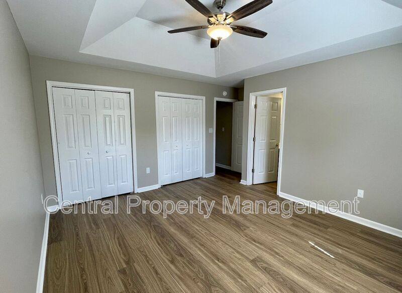 Townhouse for rent at 320 Woodruff Park Lane, Simpsonville, SC 29681
