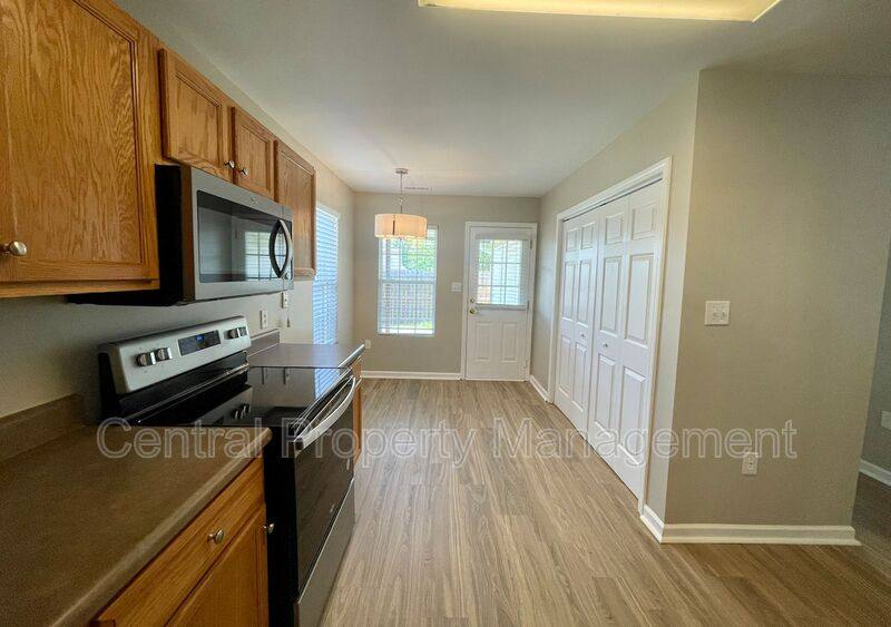 Townhouse for rent at 320 Woodruff Park Lane, Simpsonville, SC 29681