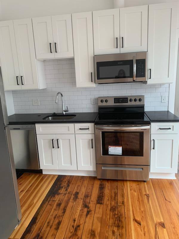 Apartment for rent at 9 Hill St, Statesboro, GA 30458