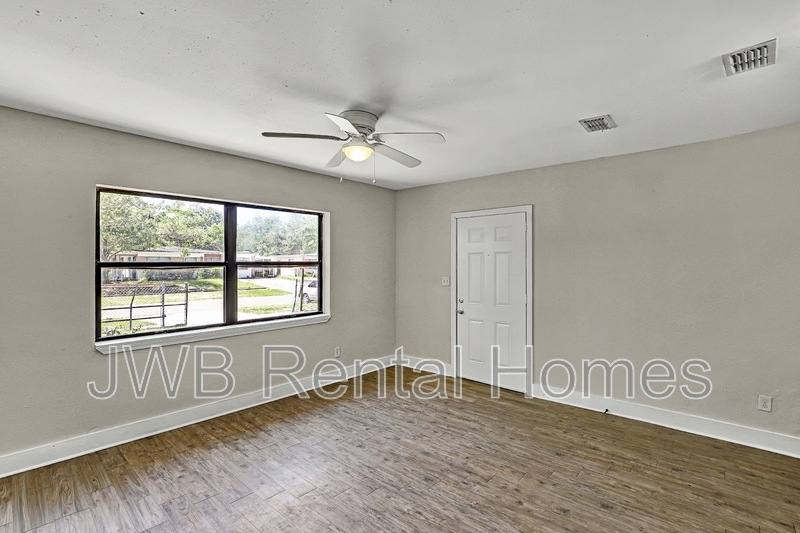 House for rent at 31 45th St W, Jacksonville, FL 32208