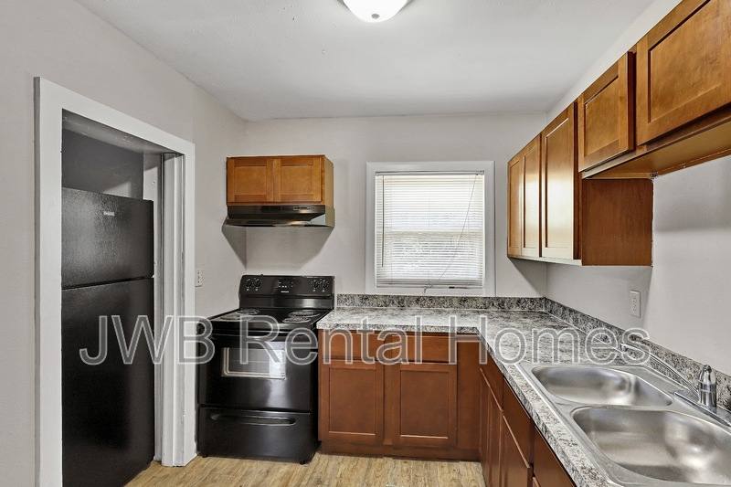House for rent at 31 45th St W, Jacksonville, FL 32208