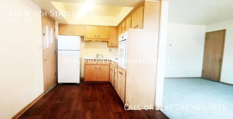 Apartment for rent at 326 W 5th St, Oconomowoc, WI 53066