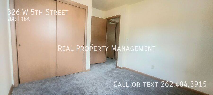 Apartment for rent at 326 W 5th St, Oconomowoc, WI 53066