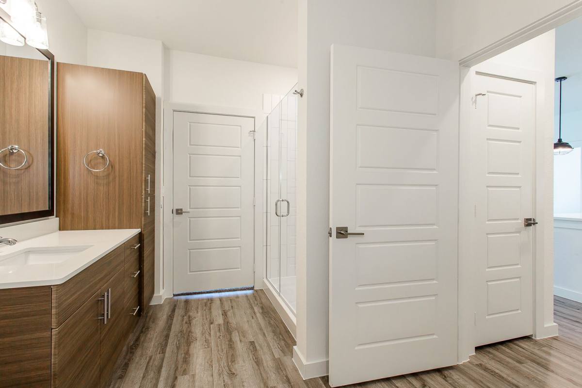Apartment for rent at 305 Melba St, Dallas, TX 75208