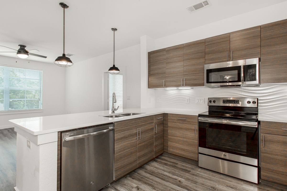 Apartment for rent at 305 Melba St, Dallas, TX 75208