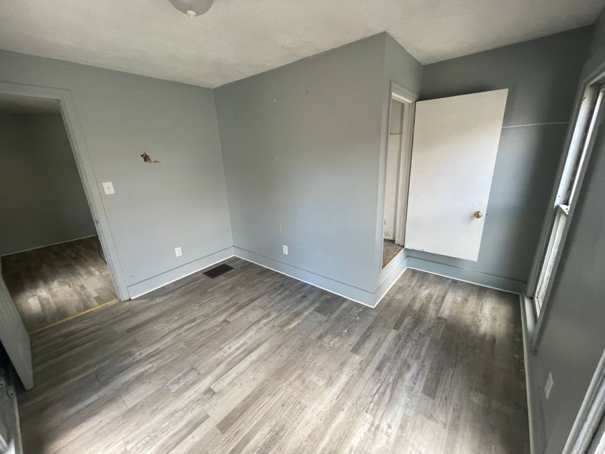 Apartment for rent at 117 E College St, Crawfordsville, IN 47933