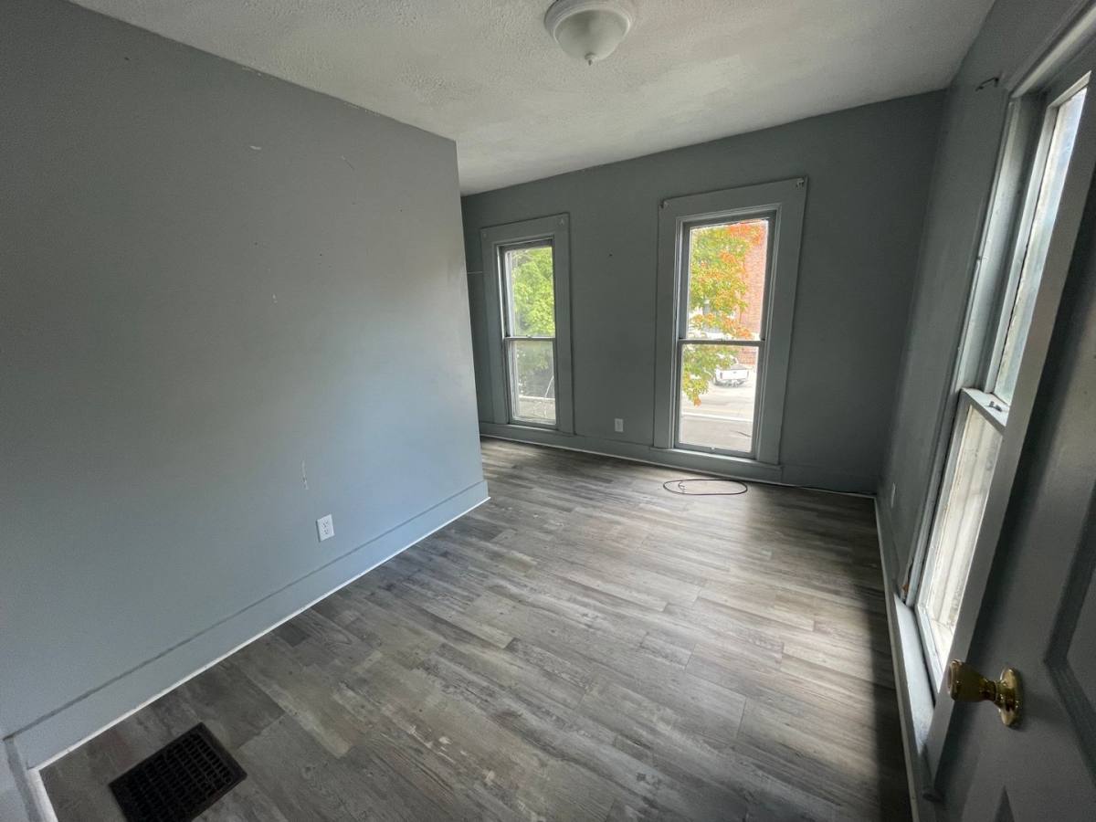 Apartment for rent at 117 E College St, Crawfordsville, IN 47933
