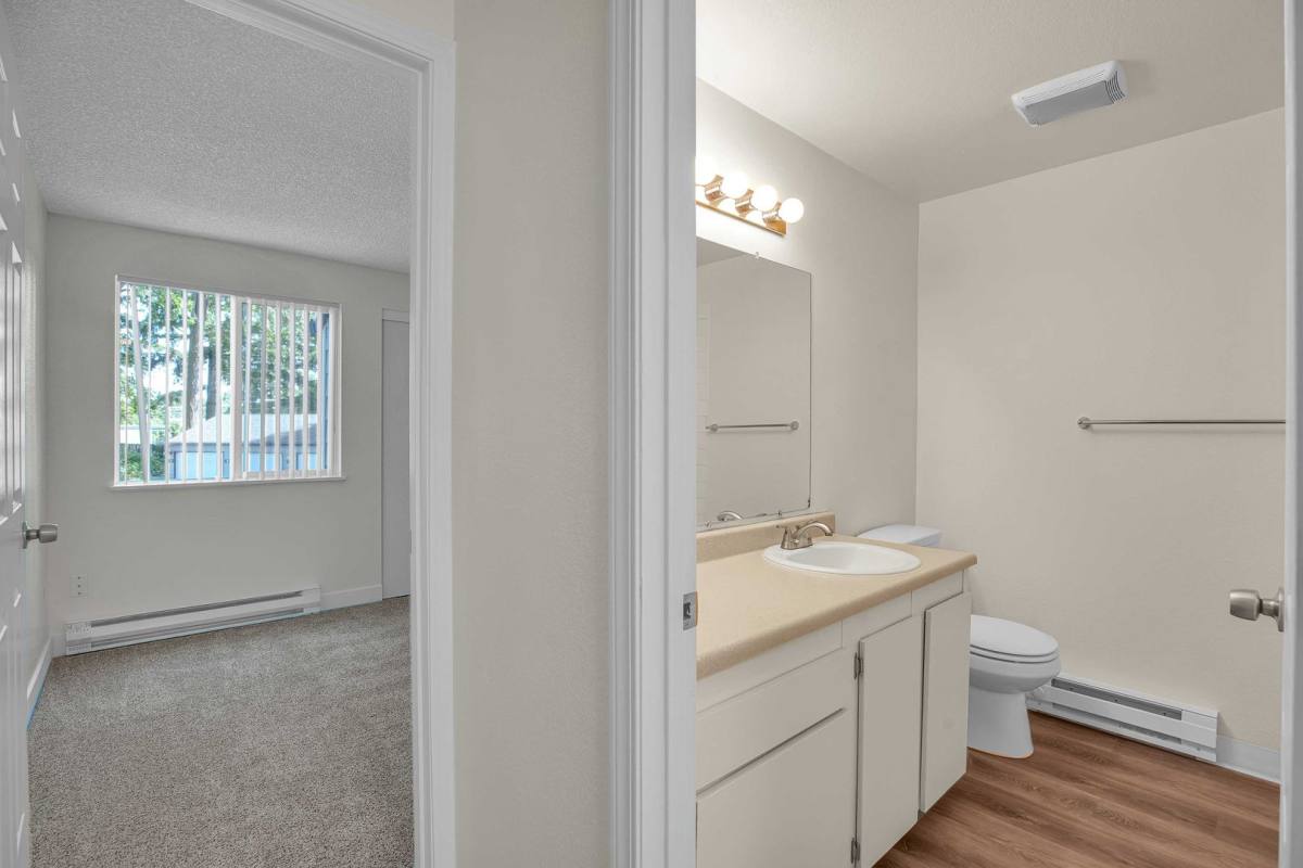 12425 SE River Rd, Portland, OR 97222 - Apartment for Rent - Image 10