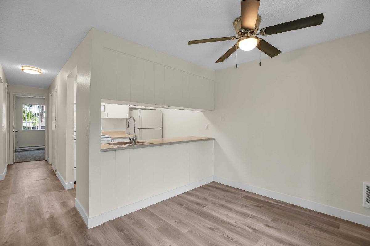 12425 SE River Rd, Portland, OR 97222 - Apartment for Rent - Image 5