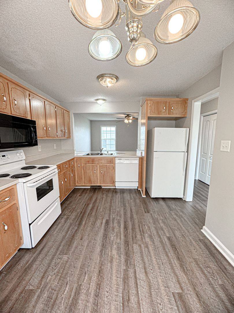 Townhouse for rent at 205 Tree Line Dr, Oak Grove, KY 42262