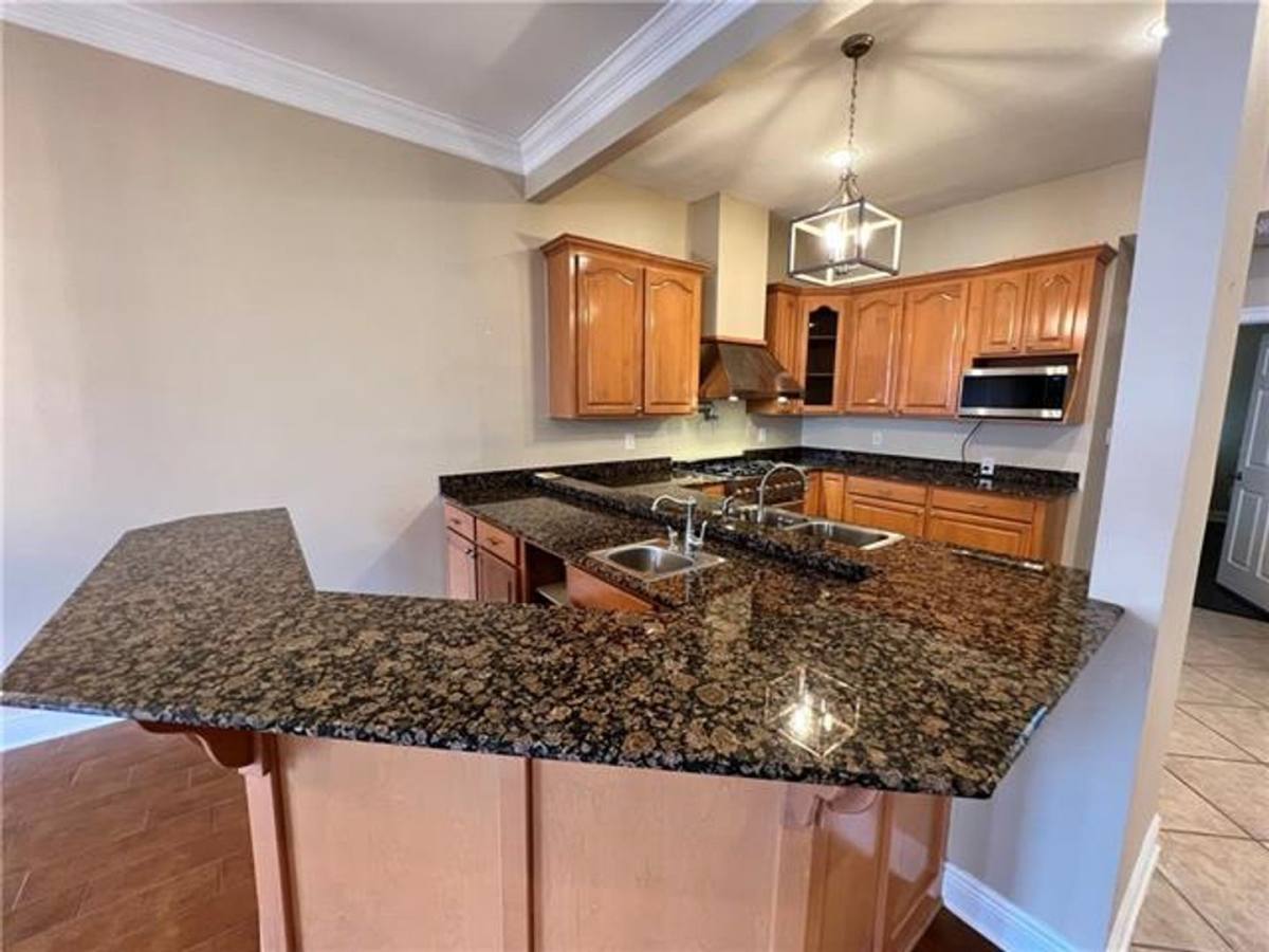 Townhouse for rent at 1413 Royal Palm Dr, Slidell, LA 70458