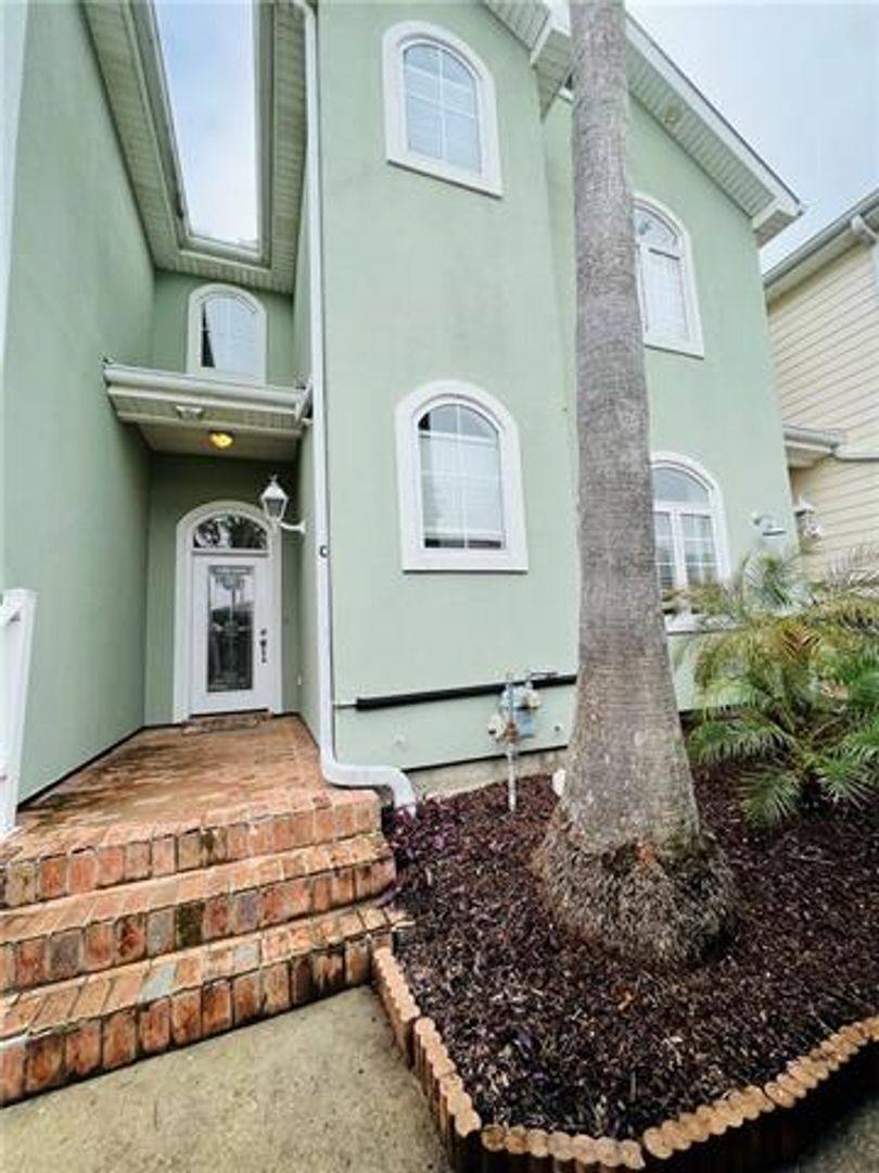Townhouse for rent at 1413 Royal Palm Dr, Slidell, LA 70458