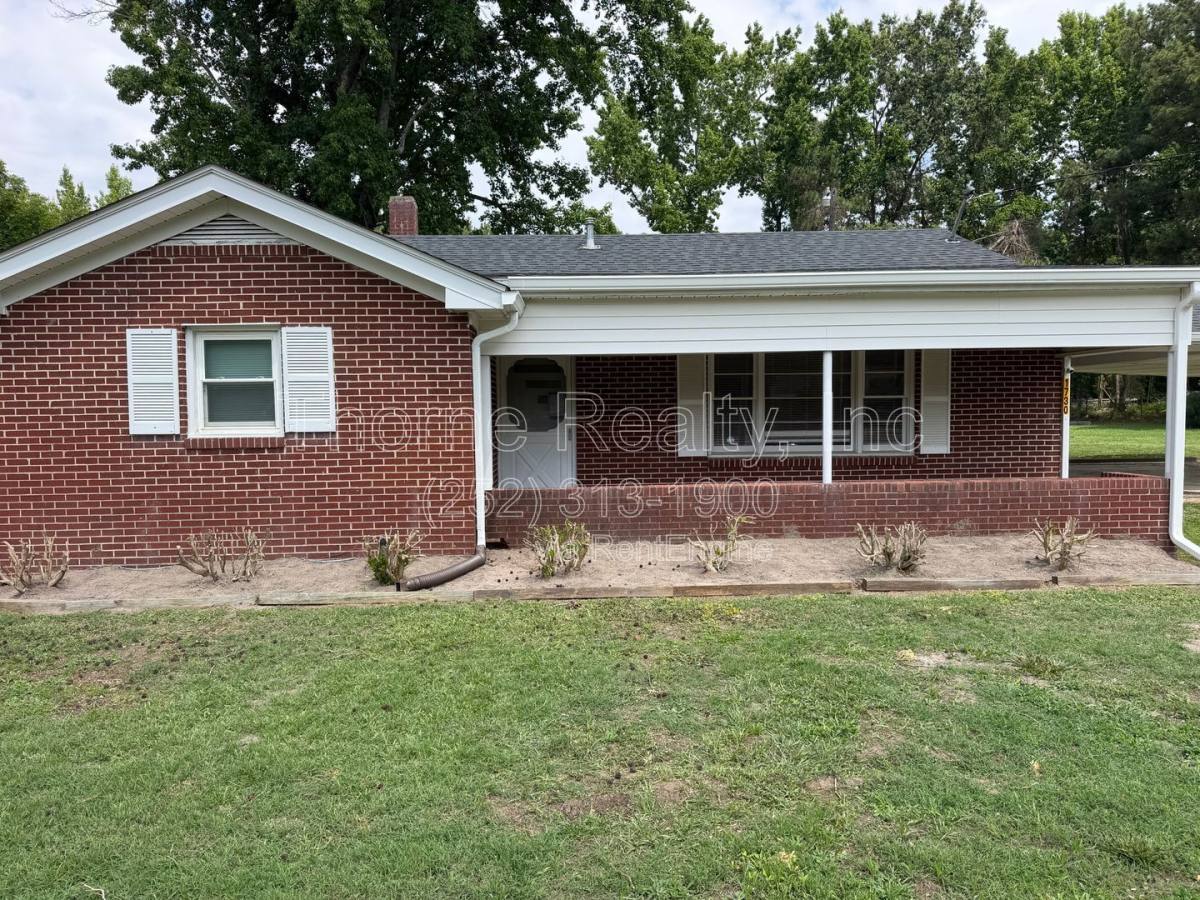 House for rent at 1730 W Wilson St, Tarboro, NC 27886