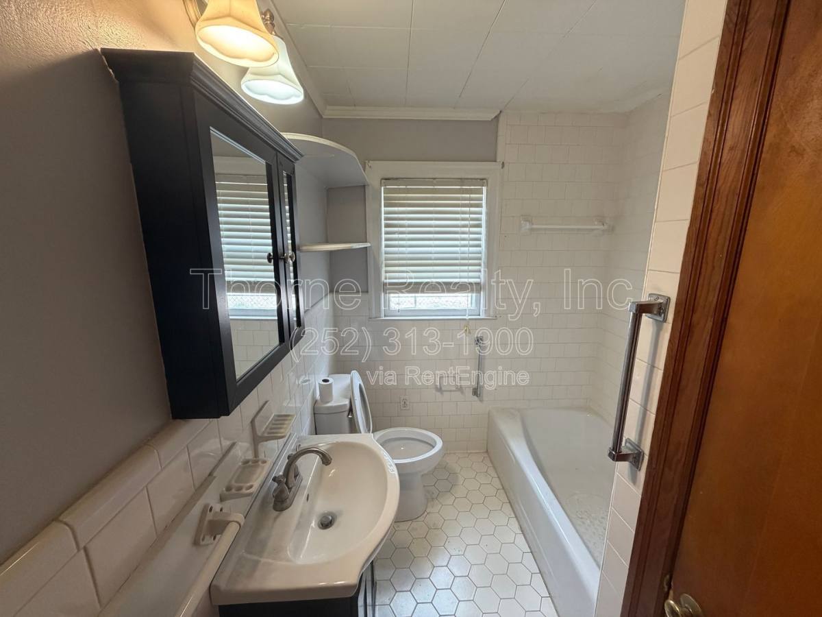 House for rent at 1730 W Wilson St, Tarboro, NC 27886