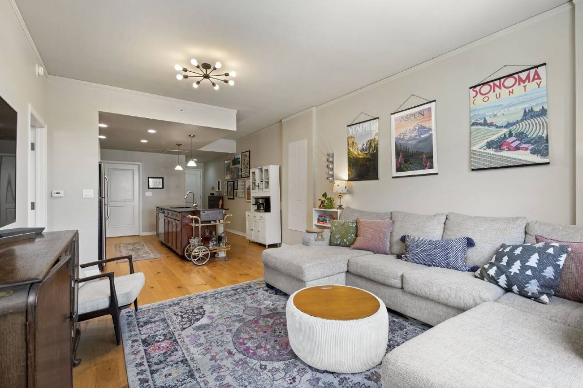 Condo for rent at 1975 N Grant St #401, Denver, CO 80203