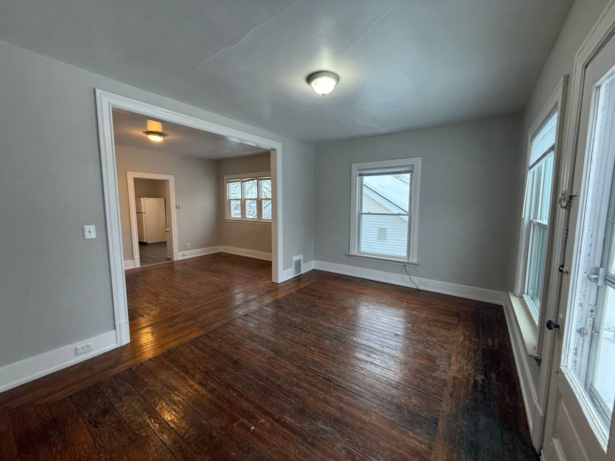 Apartment for rent at 1013 Fremont Ave, Grand Rapids, MI 49504
