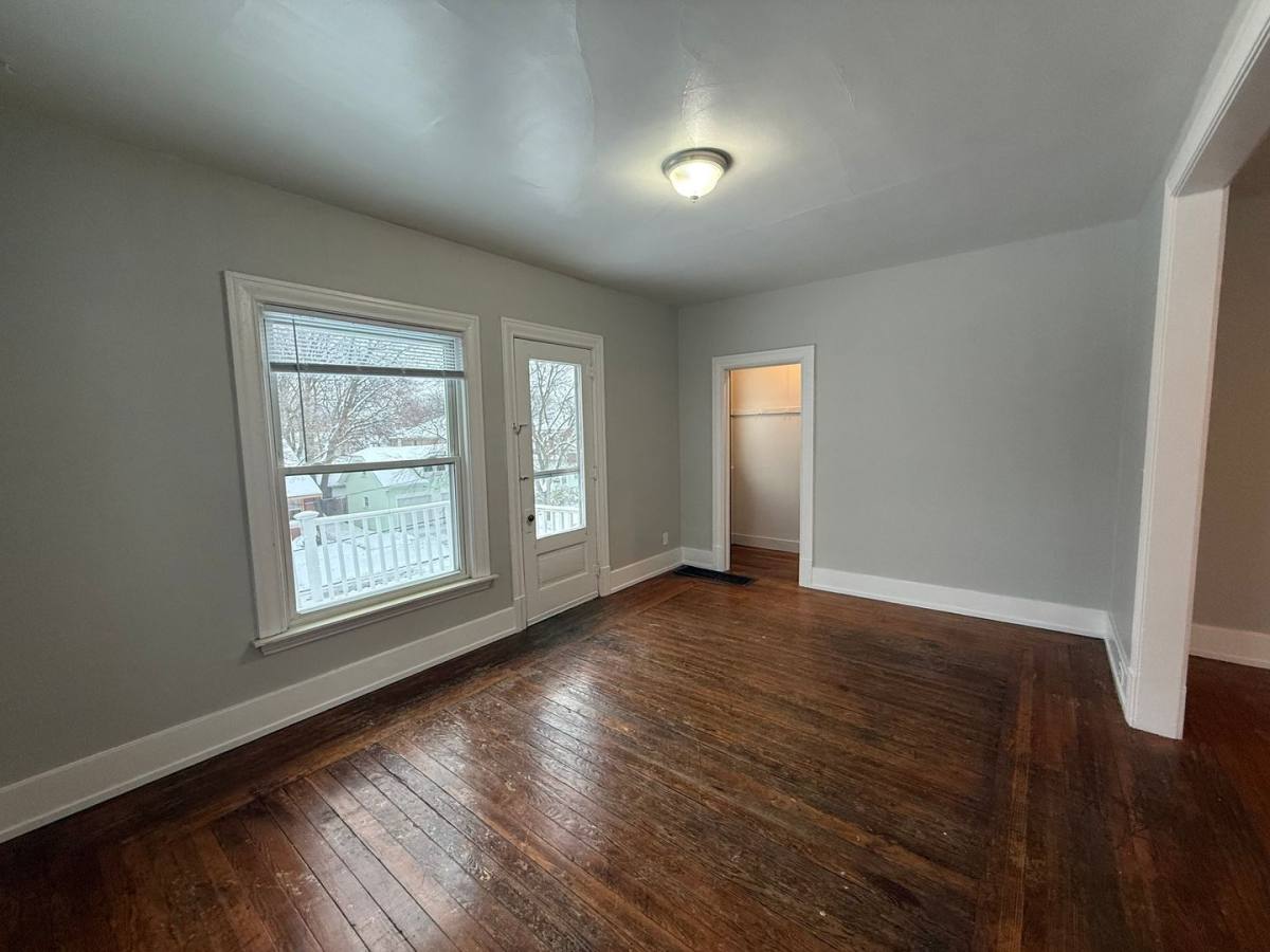Apartment for rent at 1013 Fremont Ave, Grand Rapids, MI 49504