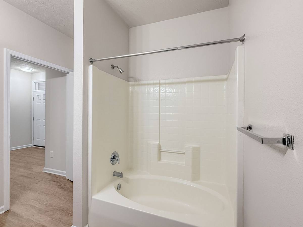 Apartment for rent at 702 Beachfront Dr, Evansville, IN 47715