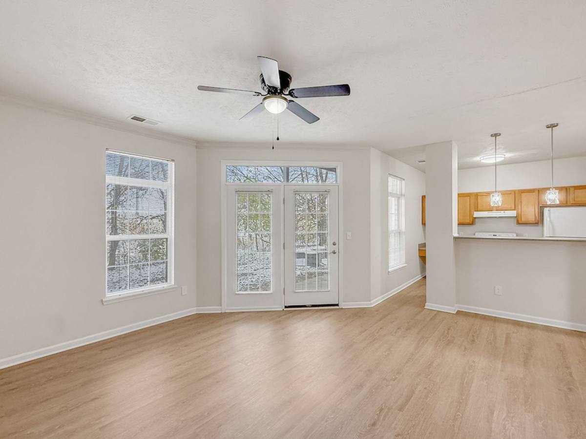 Apartment for rent at 702 Beachfront Dr, Evansville, IN 47715
