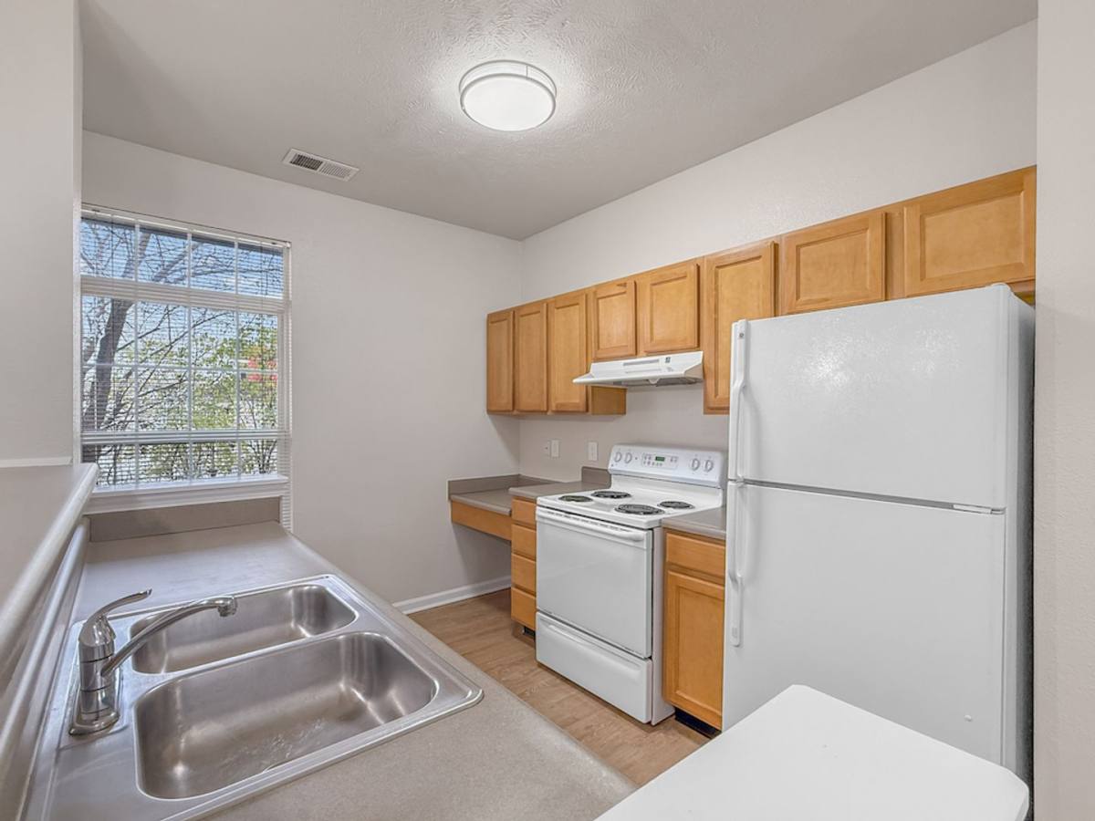 Apartment for rent at 702 Beachfront Dr, Evansville, IN 47715