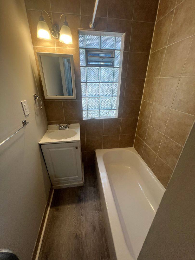 2688 Mayfield Rd, Cleveland, OH 44106 - Apartment for Rent - Image 4