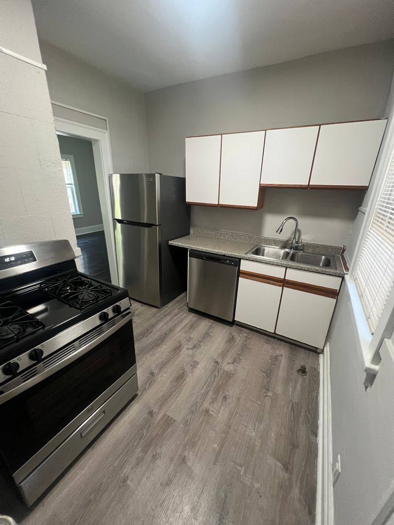 2688 Mayfield Rd, Cleveland, OH 44106 - Apartment for Rent - Image 2