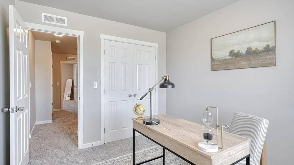Townhouse for rent at 2015 Lawrence Lane, Blackfoot, ID 83221