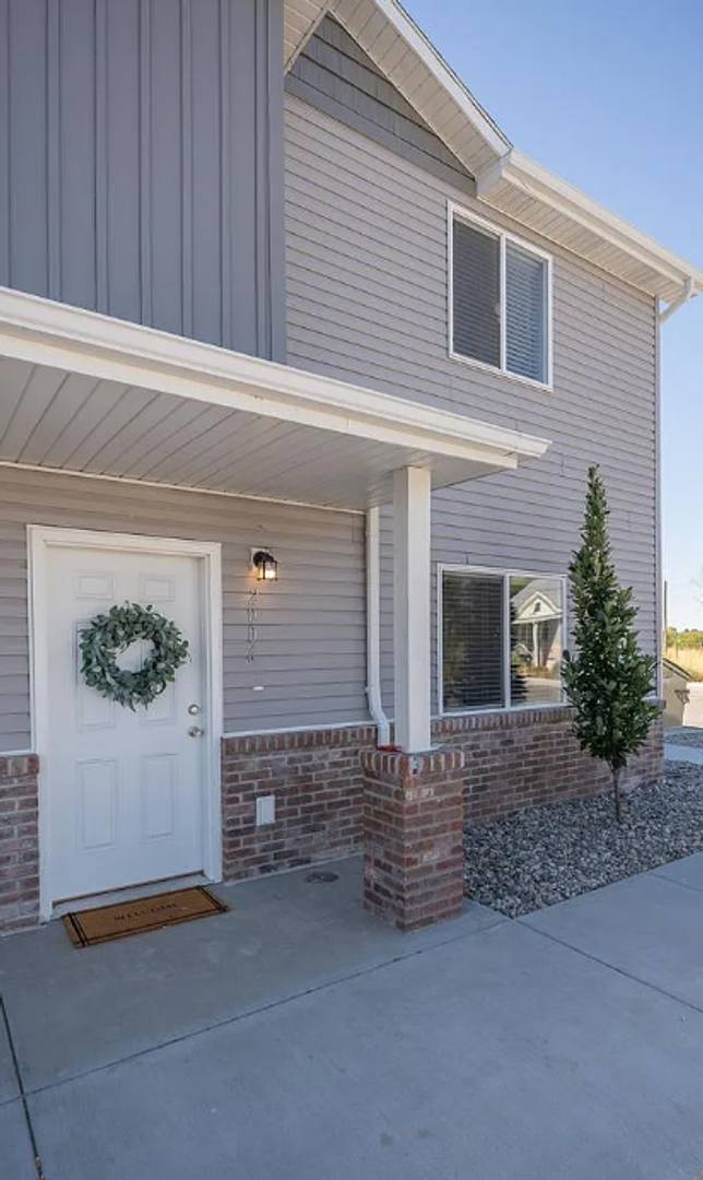 Townhouse for rent at 2015 Lawrence Lane, Blackfoot, ID 83221