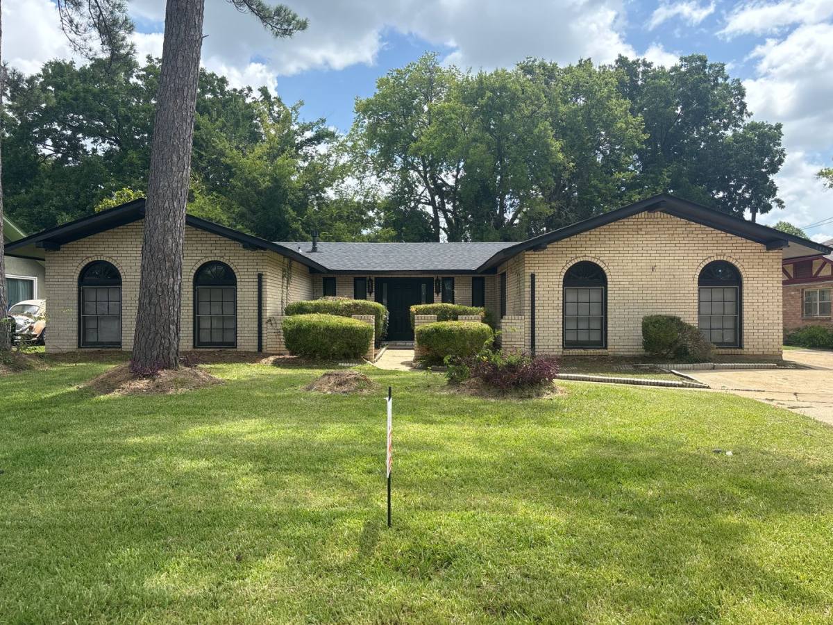 House for rent at 4018 Strathmore Dr, Montgomery, AL 36116